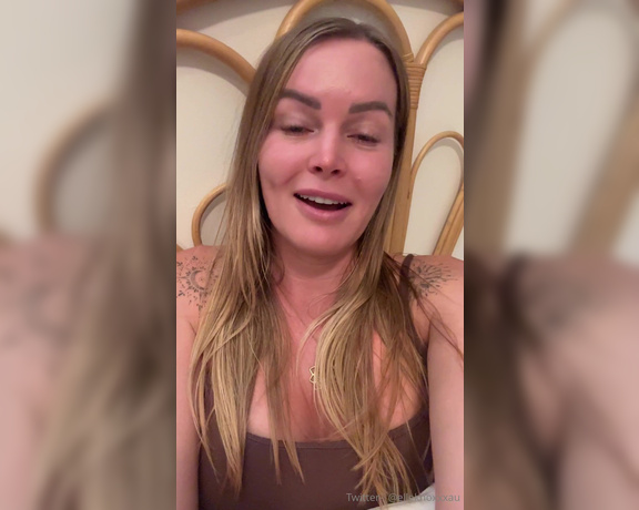 Elle Knox aka elleknox - 06-24-2024 OnlyFans Video - My moral dilemma If you have a crying kink, this is for you