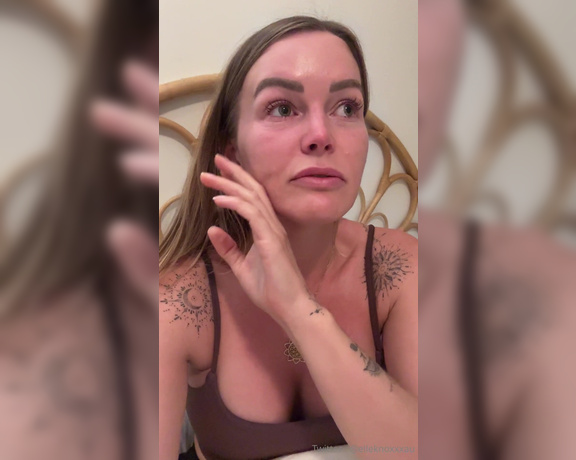 Elle Knox aka elleknox - 06-24-2024 OnlyFans Video - My moral dilemma If you have a crying kink, this is for you