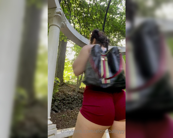 Elonababyy - Wanna see the naughty things I did right here at a cemetery Tip me $ and I’l C (26.06.2021)