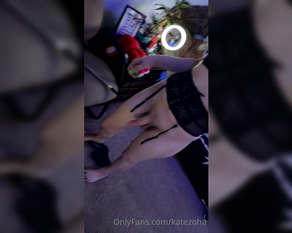 Katezoha - Casually masturbating in kinky gear OY (30.03.2021)