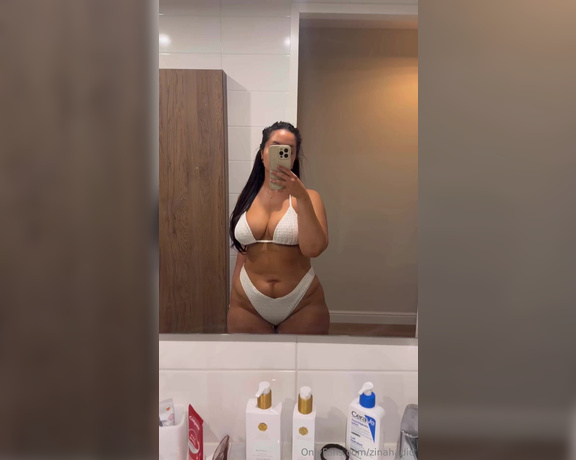 Zina Hadid aka zinahadid - 07-04-2024 OnlyFans Video - titties looking extra pretty today