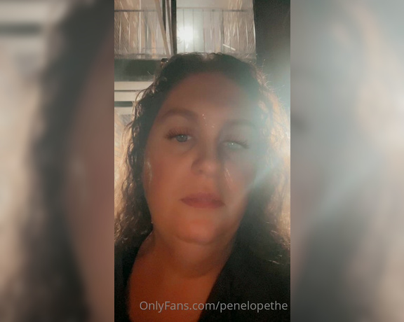 Lusty Throat aka lustythroat - 01-13-2022 OnlyFans Video - I left my ex house after he painted my face just a little bit ago isnt