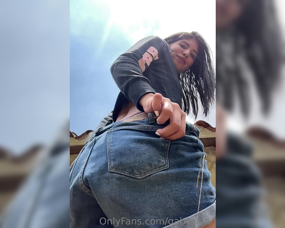 Gaby Zahir aka gabyzahir - 11-04-2022 OnlyFans Video - Outdoors bouncing ass