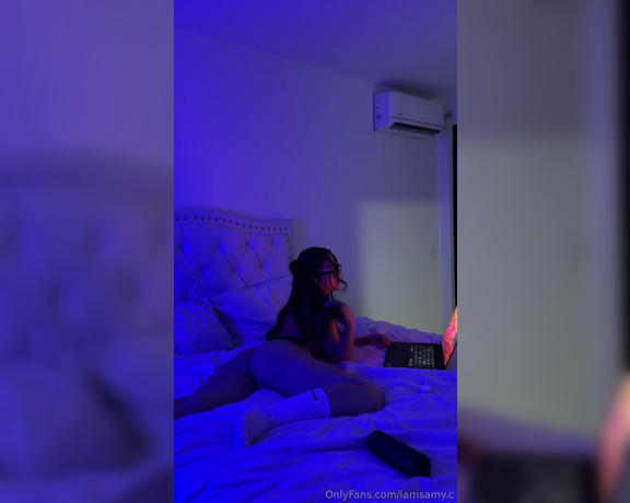 Iamsamy C aka iamsamy.c - 12-30-2023 OnlyFans Video - Una peli mientras me corres mi tanguita es todo lo que quiero