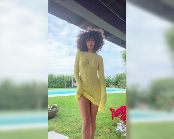 Beatrice Segreti aka beasecrets - 05-21-2023 OnlyFans Video - Anyone like to dance like me out there