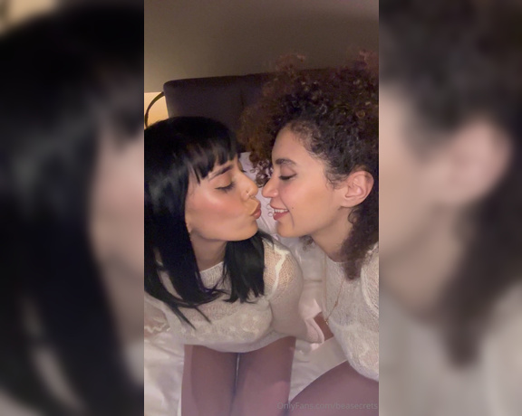 Beatrice Segreti aka beasecrets - 01-16-2024 OnlyFans Video - Una notte caldissima con Janice Griffith Sono già sicura che questo video sarà il vostro lesbo