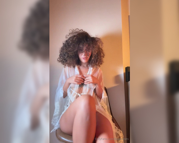 Beatrice Segreti aka beasecrets - 07-02-2024 OnlyFans Video - Hot girl with hot outfit