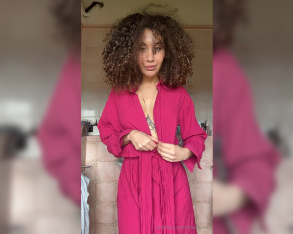 Beatrice Segreti aka beasecrets - 03-17-2024 OnlyFans Video - La domenica è sempre un po triste e malinconica