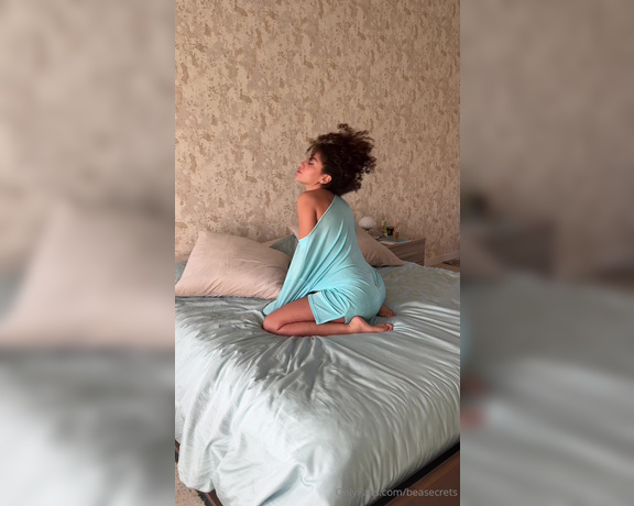 Beatrice Segreti aka beasecrets - 12-20-2024 OnlyFans Video - Immagina svegliarti a letto con me