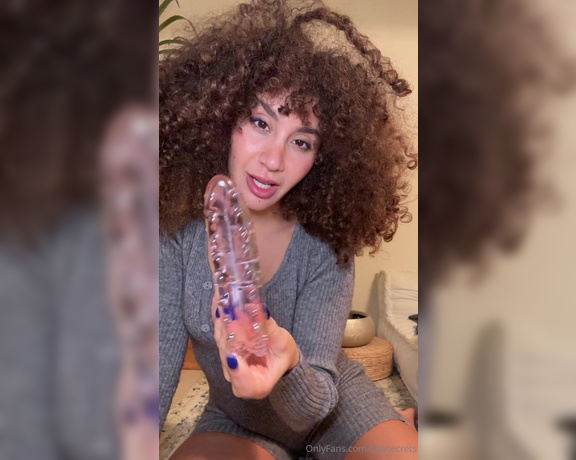 Beatrice Segreti aka beasecrets - 11-11-2024 OnlyFans Video - Attenzione la live di mercoledì sarà molte speciale ci sarà questo bellissimo monster dildo insieme_k41s