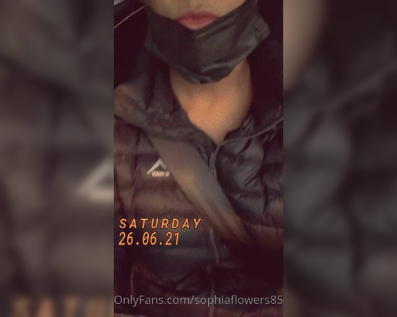 Sophia Abdalla aka sophiatheminx - 06-26-2021 OnlyFans Video - Heading out with nothing under my jacket