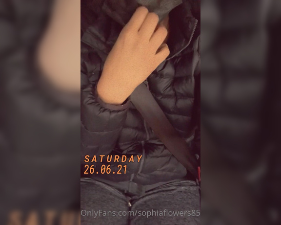 Sophia Abdalla aka sophiatheminx - 06-26-2021 OnlyFans Video - Heading out with nothing under my jacket