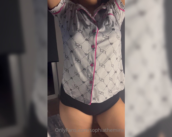 Sophia Abdalla aka sophiatheminx - 05-20-2023 OnlyFans Video - Do you like my pjz  And yes they will come off before I get into