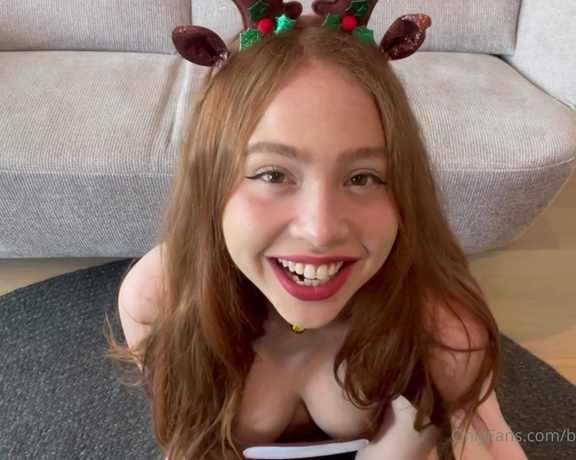 Amber aka basicdaysforever - 12-24-2021 OnlyFans Video - Check your inbox for the full vid  message me if you didnt receive it and