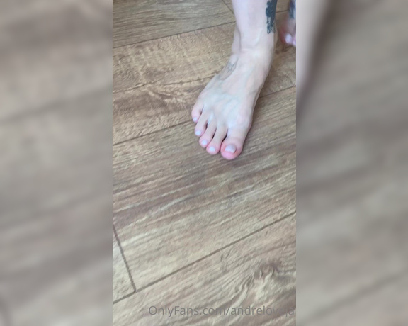 Andre Love aka andreloveph - 03-20-2021 OnlyFans Video - Feet walk