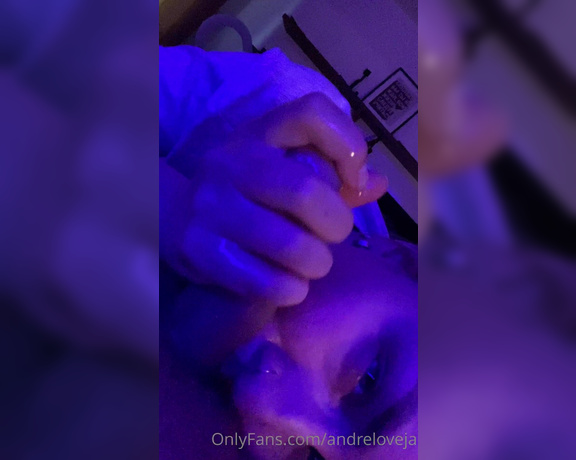 Andre Love aka andreloveph - 11-04-2021 OnlyFans Video - Cozy home blow job on a cold autumn eveningSometimes, I like to suddenly take off my