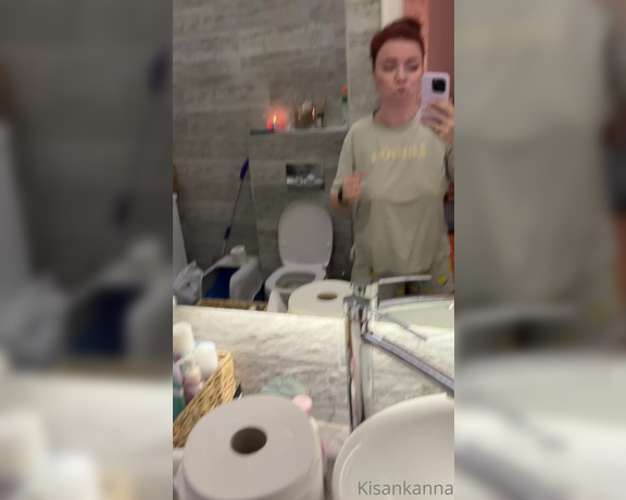 Kisankanna aka kisankanna - 11-18-2022 OnlyFans Video - A chic bit from the washing machine in the background