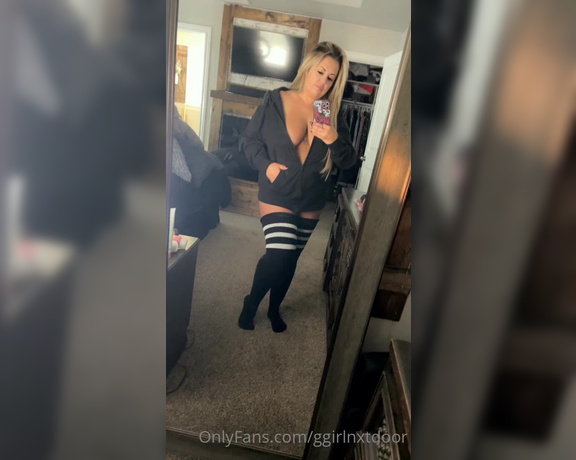 Ggirlnxtdoor aka ggirlnxtdoor - 10-19-2022 OnlyFans Video - Wednesdays are becoming one of my favorite days