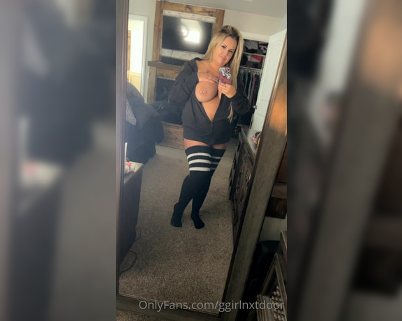 Ggirlnxtdoor aka ggirlnxtdoor - 10-19-2022 OnlyFans Video - Wednesdays are becoming one of my favorite days