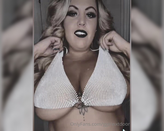 Ggirlnxtdoor aka ggirlnxtdoor - 12-05-2022 OnlyFans Video - My BF asked me to do this Tik Tok trend_ov7y