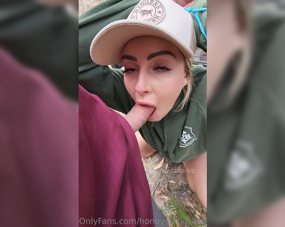 Honeyy Brooks aka honeybrooksvip - 03-29-2024 OnlyFans Video - Outdoor facial video