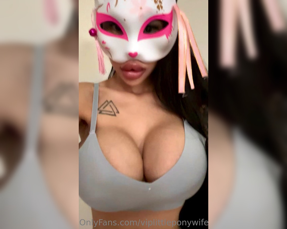 LittlePonyWife aka viplittleponywife - 02-25-2023 OnlyFans Video - Should I go to the gym like this