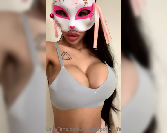 LittlePonyWife aka viplittleponywife - 02-25-2023 OnlyFans Video - Should I go to the gym like this