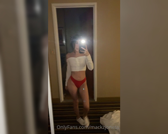 Mackenzie Jones aka mackzjoness - 12-17-2020 OnlyFans Video - petite body