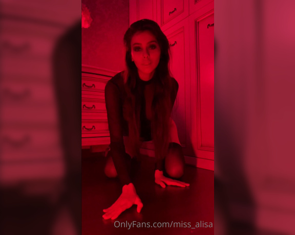 Alissa Foxy aka miss_alisa - 01-04-2021 OnlyFans Video - Just keep your eye on