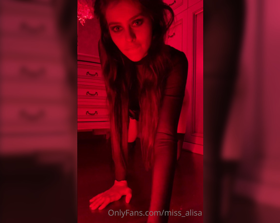 Alissa Foxy aka miss_alisa - 01-04-2021 OnlyFans Video - Just keep your eye on