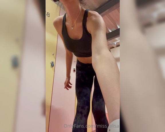 Alissa Foxy aka miss_alisa - 09-28-2022 OnlyFans Video - Before and after the gym today Fun fact I dont wear panties very often_yei3