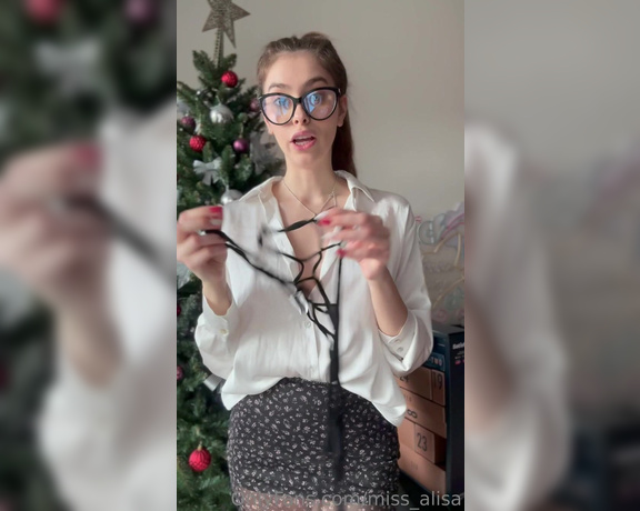 Alissa Foxy aka miss_alisa - 01-04-2023 OnlyFans Video - Day 4 of my Advent Calendar series It seems like they are just warming up giving