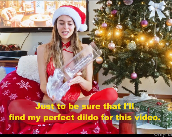 Alissa Foxy aka miss_alisa - 12-20-2024 OnlyFans Video - Today, on our next day of Advent Christmas Raffle, I bring Chun_Li to life in a