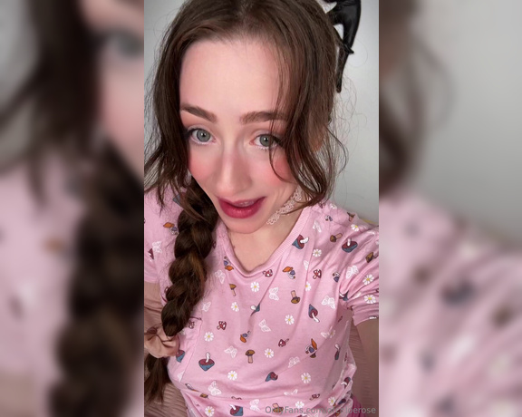 Chloe Rosé aka ofchloerose - 12-31-2024 OnlyFans Video - Hi Im so glad we have the opportunity to get to know one another here