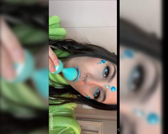 JustViolet aka justviolet - 10-20-2020 OnlyFans Video - Alien plays with and inserts antenna in her pussy 1224mins_w8an