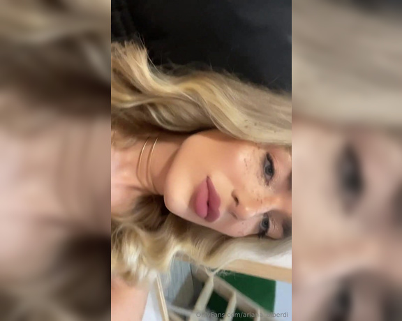 Ariana alberdi aka ariana_alberdi - 10-20-2024 OnlyFans Video - Hoy me siento un poco mas guapa de lo normal