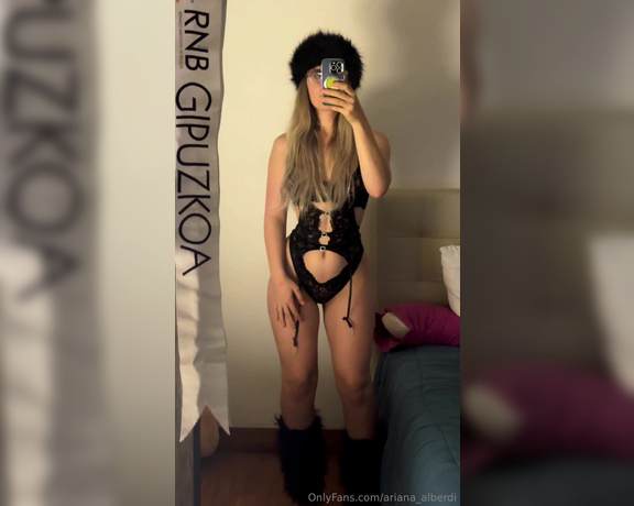 Ariana alberdi aka ariana_alberdi - 12-14-2024 OnlyFans Video - Hoy me siento juguetona, te dare una razón para sonreír