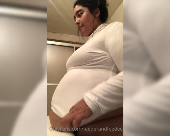 Big Belly Wilson aka feederandfeedee - 11-15-2020 OnlyFans Video - Jiggle jiggle