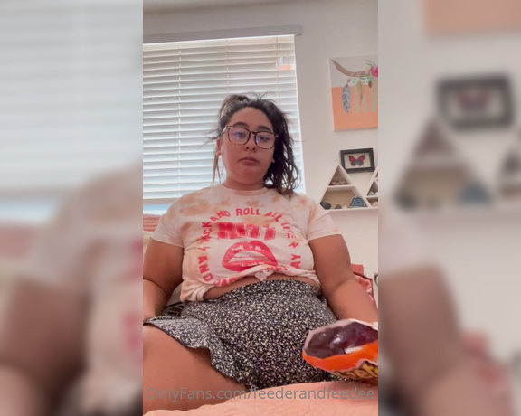 Big Belly Wilson aka feederandfeedee - 07-27-2021 OnlyFans Video - Doing what a fat girl does best