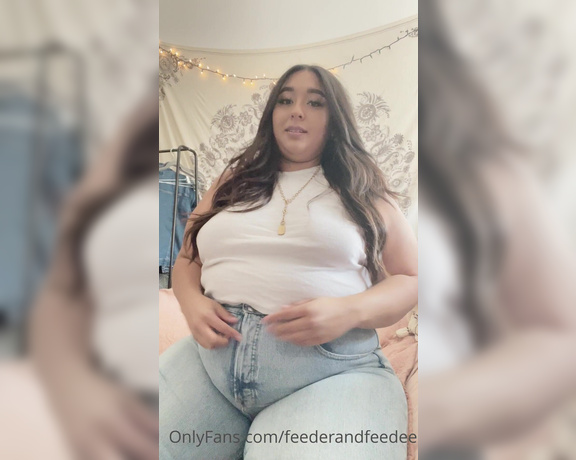 Big Belly Wilson aka feederandfeedee - 01-08-2022 OnlyFans Video - Im gonna embarrass myself tonight well see if I dont end up waddling out of the