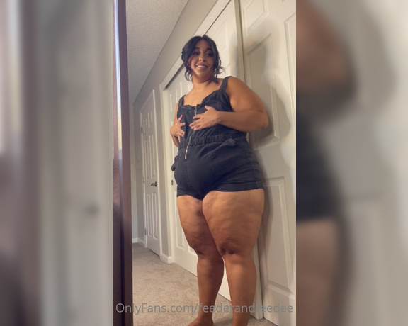 Big Belly Wilson aka feederandfeedee - 08-21-2022 OnlyFans Video - excuse me while I admire myself in the mirror