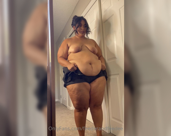 Big Belly Wilson aka feederandfeedee - 08-21-2022 OnlyFans Video - excuse me while I admire myself in the mirror