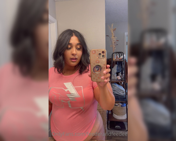 Big Belly Wilson aka feederandfeedee - 08-26-2022 OnlyFans Video - Im blowing up like bubble gum in this pink top not much longer til I POP