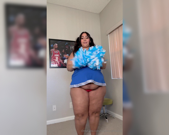 Big Belly Wilson aka feederandfeedee - 03-27-2024 OnlyFans Video - Be honest, did I make the team