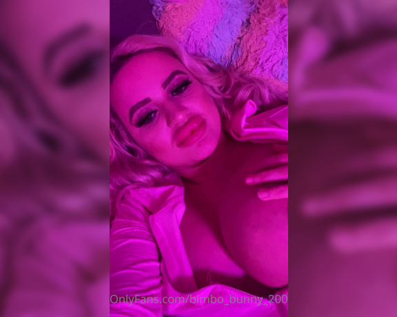 Jessy Bunny aka jessy.bunny.official - 02-17-2021 OnlyFans Video - Doing hypnosis makes me so horny and so dump hihi  I love it to become