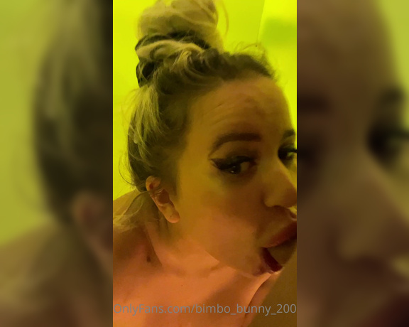 Jessy Bunny aka jessy.bunny.official - 09-28-2021 OnlyFans Video - So many people wrote me they want to see more 0utd00r stuff  so lets have