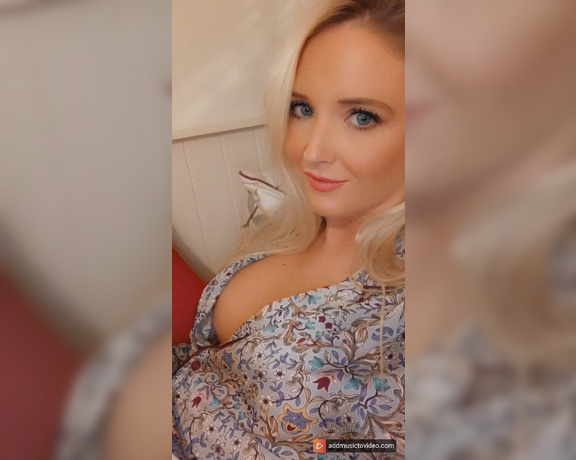 Katycoffey - Full length videos available via DM nh (27.12.2019)