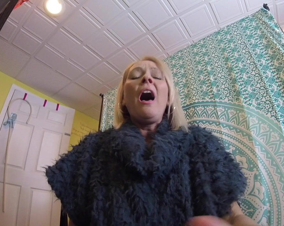 BuddahsPlayground - Allergy Seasonin full swing, Sneezing, Nose Blowing, Sweater Fetish, Blonde, ManyVids