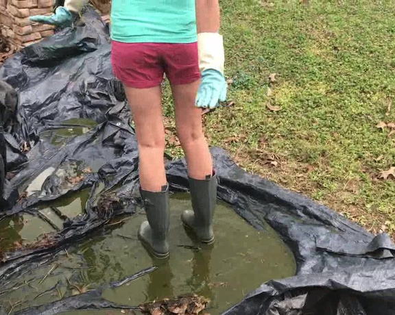 BuddahsPlayground - Cleaning Outdoors in Rain Boots, Boots, Boot Fetish, Housecleaning, Outdoors, Glove Fetish, ManyVids