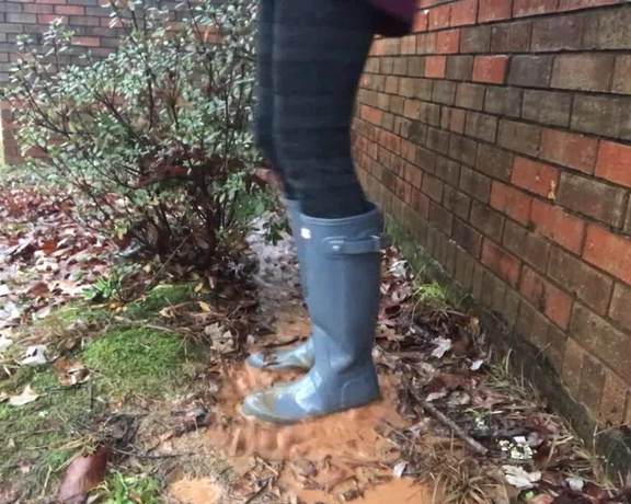 BuddahsPlayground - Hunter Rain Boots  Wellies, Boots, Boot Fetish, Leggings, Outdoors, Mud & Quicksand Sinking, ManyVids